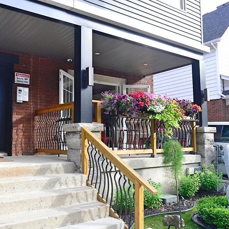Ottawa Downtown Executive Apartment Retreat With Private Balcony Near Bank Street - Sleep Max 2 Kültér fotó