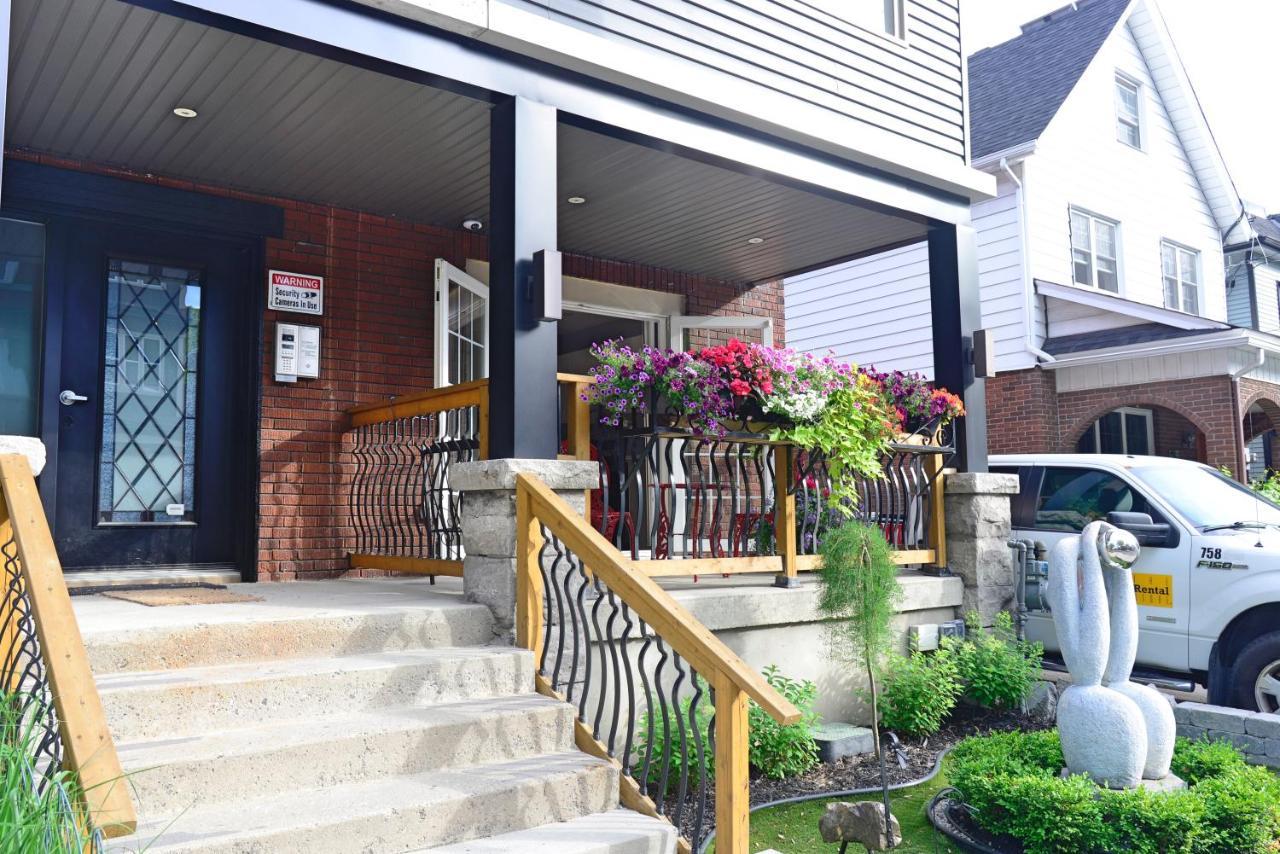 Ottawa Downtown Executive Apartment Retreat With Private Balcony Near Bank Street - Sleep Max 2 Kültér fotó