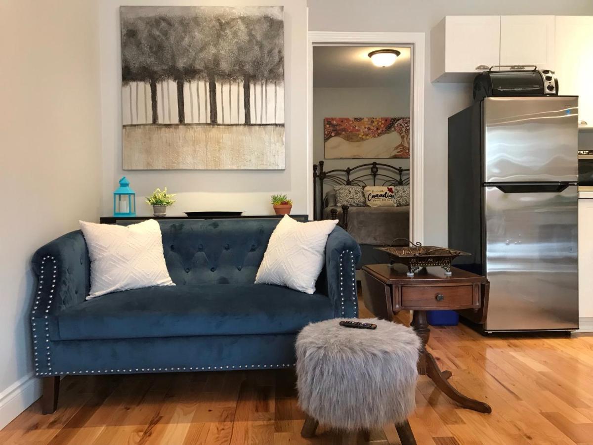 Ottawa Downtown Executive Apartment Retreat With Private Balcony Near Bank Street - Sleep Max 2 Kültér fotó