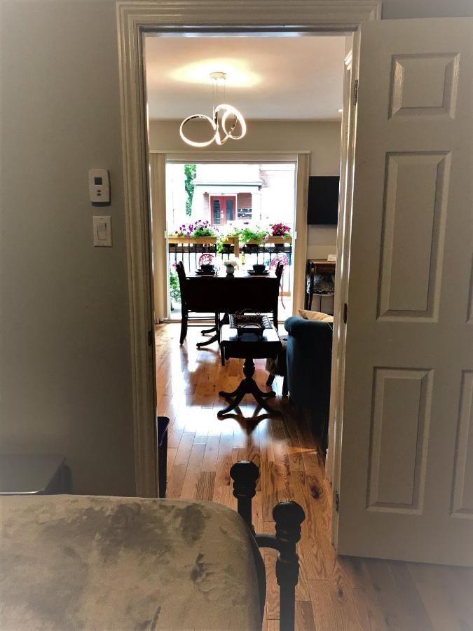 Ottawa Downtown Executive Apartment Retreat With Private Balcony Near Bank Street - Sleep Max 2 Kültér fotó